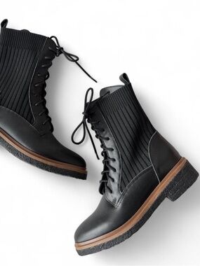 Sock Camper Black Lace-Up Ribbed Ankle Boots